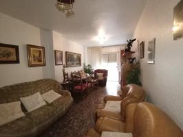 ¡Descubre este piso en el corazón del Ejido! photo 0