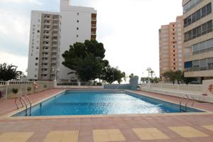 APARTAMENTO REFORMADO, CON PISCINA, UNA PLAZA DE GARAJE PARA MOTO, VISTAS A LA PLAYA. photo 0