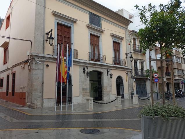 VIVIENDA-ATICO EN EL CENTRO DE LA CIUDAD photo 0