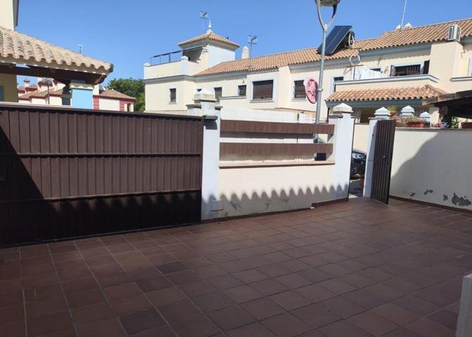 VIVIENDA ZONA LA JARA CON PISCINA photo 0