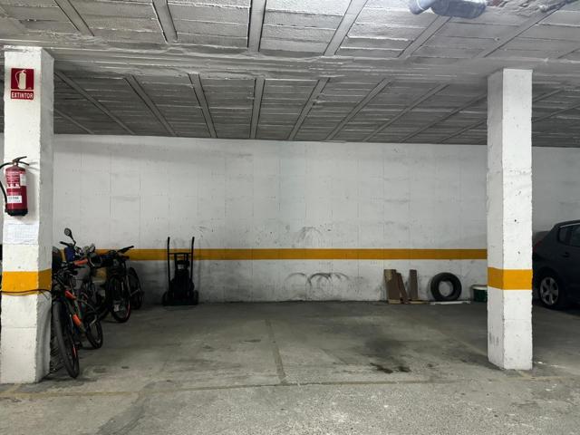 plaza de garaje photo 0