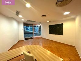 LOCAL COMERCIAL EN ZONA CENTRO DE 2 PLANTAS photo 0