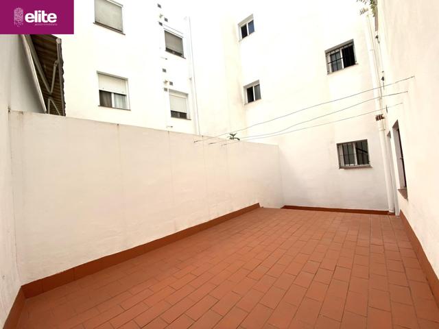 ESTUPENDO PISO EN LA ZONA DE MADRE DE DIOS CON PATIO PRIVADO photo 0