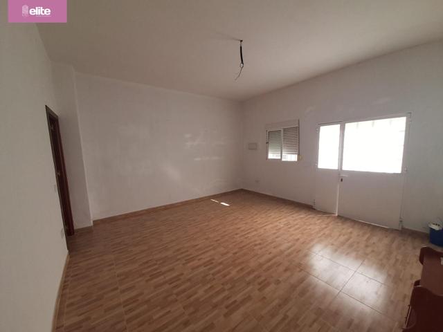 CASA DE UNA PLANTA EN SAN JOSE OBRERO photo 0