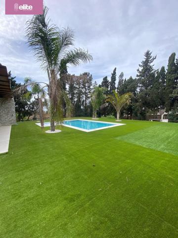 ESPECTACULAR CHALET CON PISCINA EN EL PUERTO DE SANTA MARIA photo 0