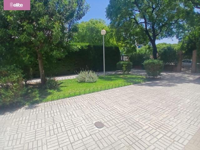 ESTUPENDO PISO EN LA PLAZA DE LAS MARINAS CON TERRAZA photo 0
