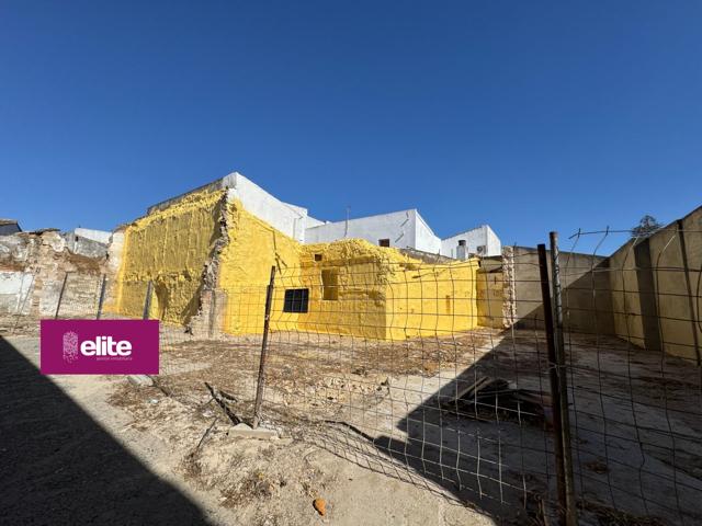 MAGNÍFICO SOLAR EN EL CENTRO DE JEREZ photo 0