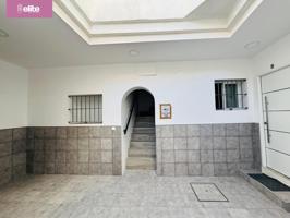 OPORTUNIDAD DE INVERSION ATICO EN EL CENTRO DE JEREZ photo 0