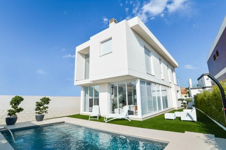 VILLA MODERNA 146m² en VENTA en Gran Alacant, Alicante photo 0