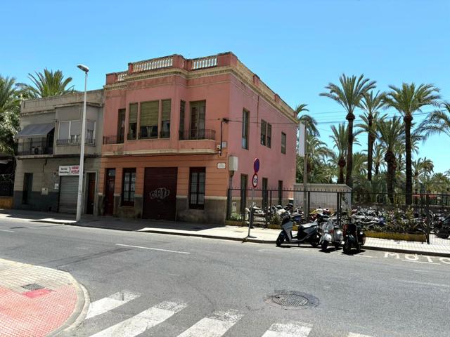 Casa En venta en Centro, Elche photo 0