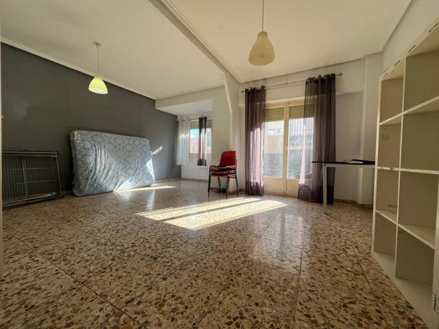 Piso En venta en San Crispín, Elche photo 0