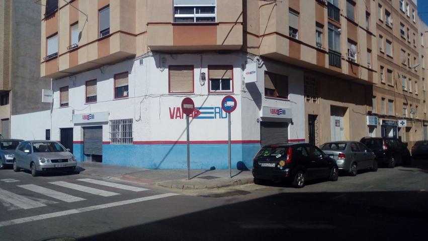 Local comercial en venta más vivienda photo 0