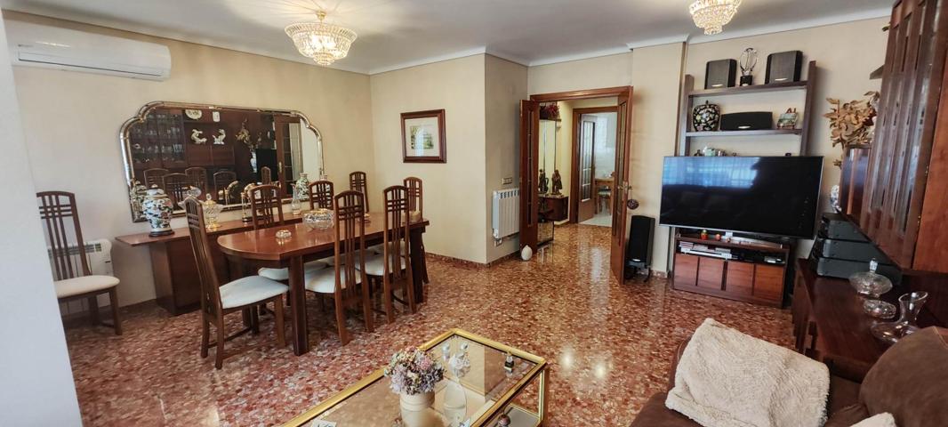 Venta de piso en calle La Luna con plaza de parking y trastero photo 0
