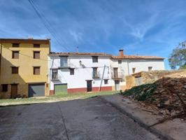 Venta de casa unifamiliar en La Iglesuela del Cid (Teruel) photo 0