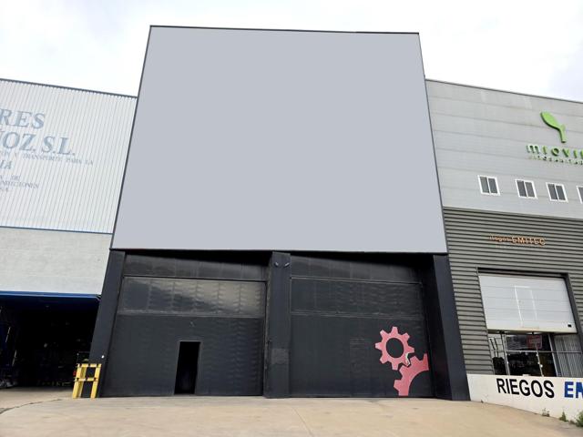 Se vende nave en Almazora, Polígono Ramonet - Polígono Mijares. Nave industrial con salida a 2 calle photo 0