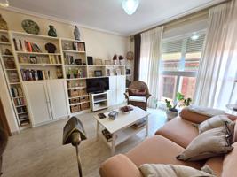 Se vende piso estudio muy céntrico en Castellón. Junto a calle Herrero pero en calle tranquila. Vivienda en edificio muy bueno. photo 0