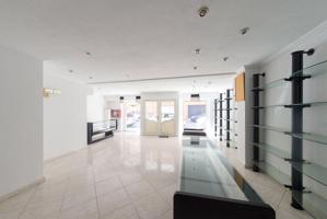 Local comercial con entresuelo en castellon photo 0