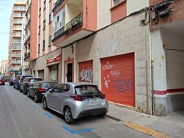 Local comercial con doble puerta en Castellón photo 0