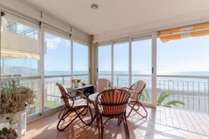 Apartamento frontal en el Paseo Marítimo del Torreón - Benicasim photo 0