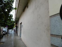 LOCAL AMPLIO CON FACHADA Y EN BUENA ZONA photo 0