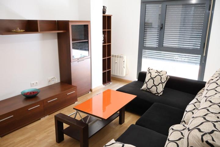PISO DE 2 HABITACIONES CON GARAJE Y TRASTERO photo 0