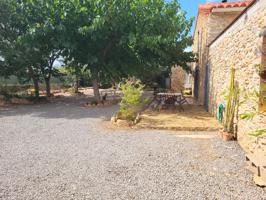 MASIA RUSTICA DE PIEDRA CON JARDIN PARA ENTRAR A VIVIR, ZONA TRANQUILA. photo 0