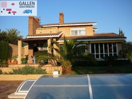 IMPRESIONANTE CHALET EN URBANIZACION LAS PALMAS - BENICASSIM photo 0