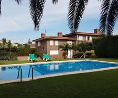 IMPRESIONANTE VILLA EN BENICASIM EN LA GRAN AVENIDA photo 0