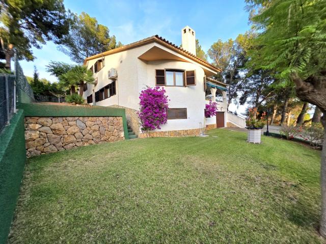 Encantador chalet en venta en la exclusiva urbanización Las Palmas - Benicasim. photo 0