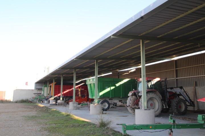 Nave Industrial En venta en Polígono Industrial Valdeferrín, Ejea De Los Caballeros photo 0