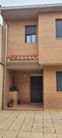 Unifamiliar Pareada En venta en Aragon, Fuentes De Ebro photo 0