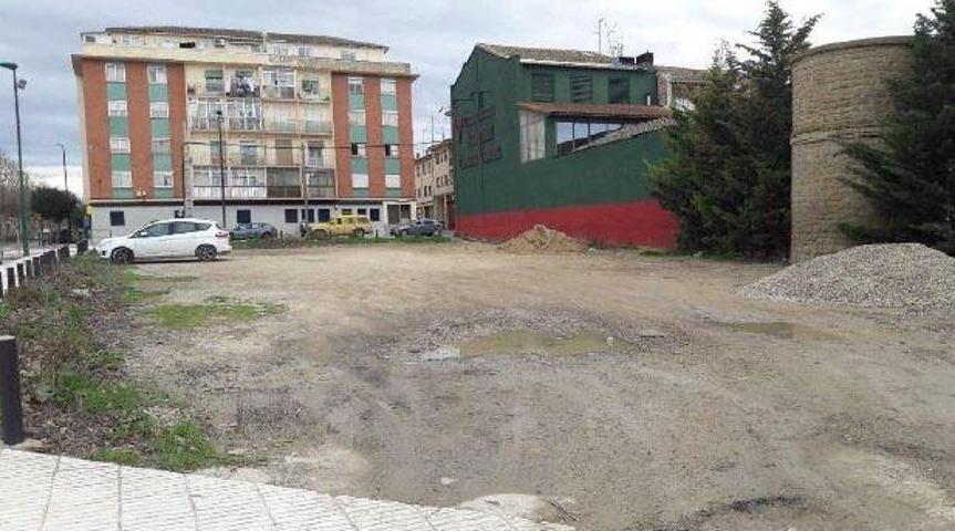 Terreno Urbanizable En venta en Centro, Ejea De Los Caballeros photo 0