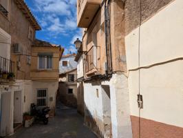 CASA DE 316m2 construidos en el bonito pueblo de Moros, proximo a Calatayud photo 0