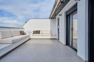  Ático En venta en Calle De Vicente Raga, Camins Al Grau, Valencia photo 0