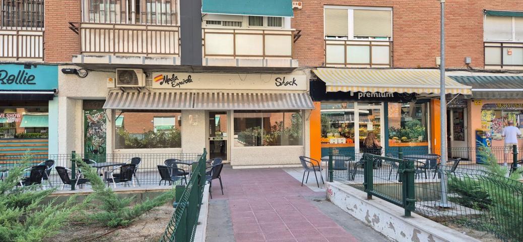 Otro En alquiler en Calle De Puentelarra, Villa De Vallecas, Madrid photo 0