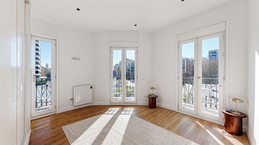 Piso En venta en Calle De Antonio López, Usera, Madrid photo 0