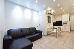 Elegante apartamento reformado en el corazón de Barcelona, a pasos de la Sagrada Familia photo 0