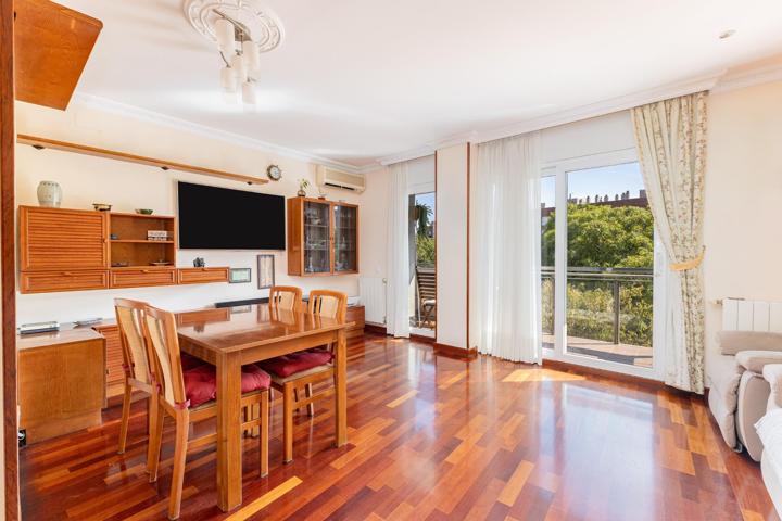 Piso En venta en El Poblenou, Barcelona photo 0