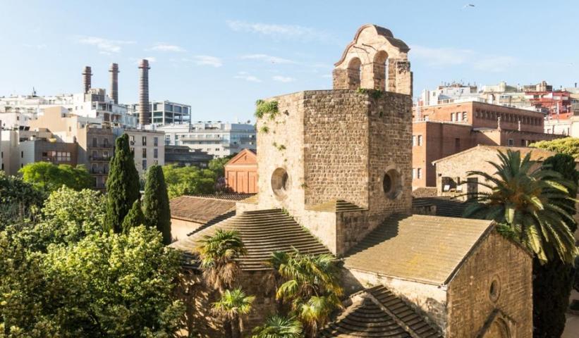 Ático Estudio Reformado en el Corazón de El Raval photo 0