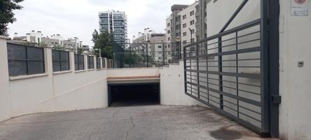 VENTA DE PLAZA DE PARKING CON TRASTERO JUNTO ARROYO DEL MORO -HIPERCOR photo 0