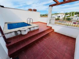 CASA ADOSADA CON PISCINA EN VILLAFRANCA photo 0