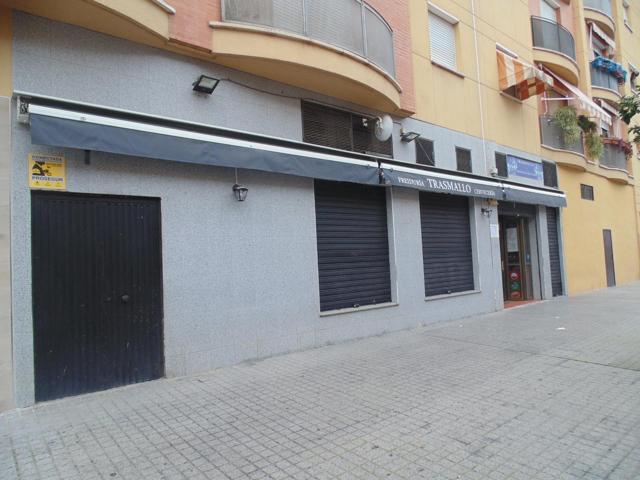 TE PRESENTAMOS 2 GRANDES OPCIONES, NEGOCIO EN FUNCIONAMIENTO, CONVERTIBLE EN 3 APARTAMENTOS. photo 0