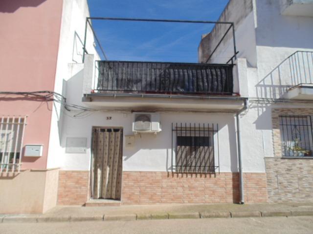 Tu hogar ideal en Alcolea Córdoba. Casa independiente, lista para vivir en familia. photo 0