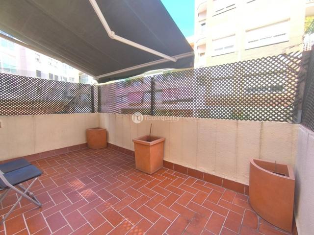 Piso en venta en El Poble-sec(08004) photo 0