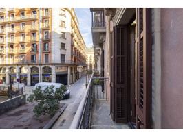 PISO EN VENTA EN EL BARRIO GÓTICO CON VISTAS AL CENTRO HISTÓRICO DE BARCELONA photo 0