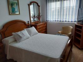 ALQUILER ANUAL EN RIANXO. PISO DE 2 HABITACIONES photo 0