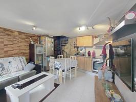 Casa de Piedra en Vilagarcía: Casa Rústica a 5 minutos de la Playa Compostela y de la Estación de Renfe. photo 0