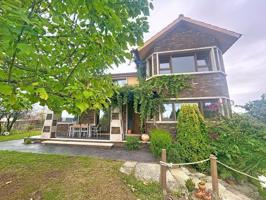 Chalet con vistas al mar y la montaña en un entorno natural único photo 0