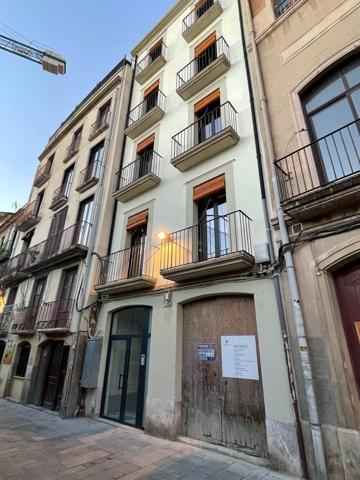 EDIFICIO COMPLETO EN VENTA EN REUS CENTRO. ESPECIAL INVERSORES photo 0