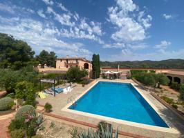 Exclusiva finca con masía, hotel, bodegas y 83 ha de terreno en el Priorat photo 0